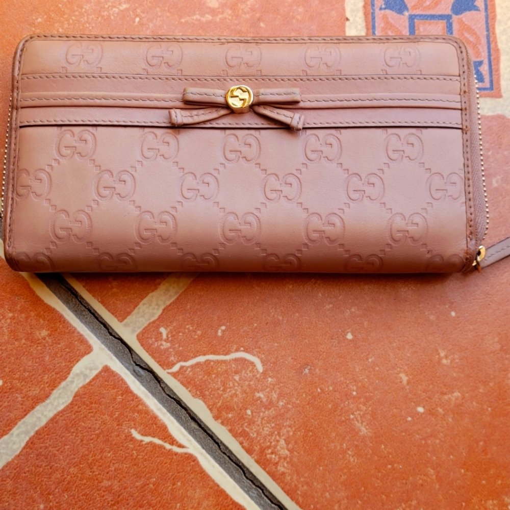 Gucci wallet